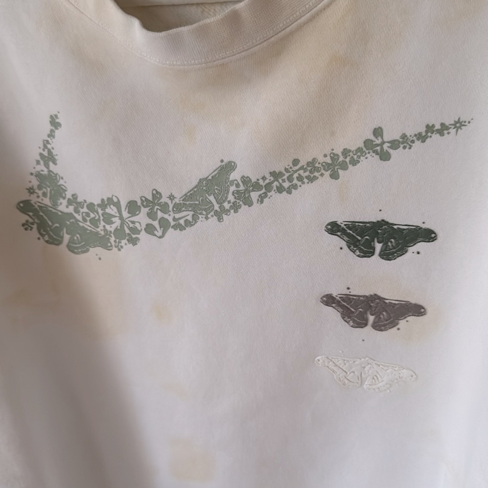 Nike Women’s Recreation Club “Good Sport” Tie Dye Cropped Crewneck Sweatshirt M - Picture 3 of 11